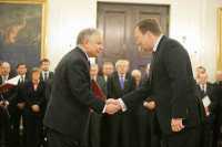 President Lech Kaczynski and WOCCU's Grzegorz Bierecki