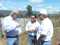 2012_2_14_Brian Branch, Elio Armando, Oswaldo Olivas_Guatemala