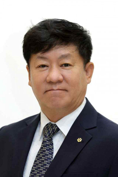 Younsik Kim