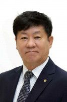 Younsik Kim, WOCCU Board Director and Chair/CEO of the National Credit Union Federation of Korea