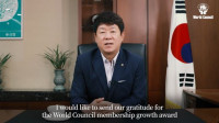 WOCCU Board Director and NACUFOK President Younsik Kim Accepts Member Growth Award